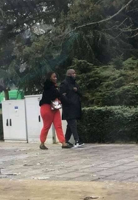 Belgique : Voici l’image de Gbagbo aux milles  interprétations, avec Nady ou pas il donne un signe.