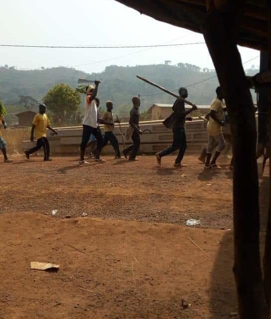 Horreur à kabakouma suite.  Un ressortissant Burkinabé porté disparu, les terres interdites aux Burkinabés et assimilés.  Une délégation ministérielle attendu a kabakouma vendredi.