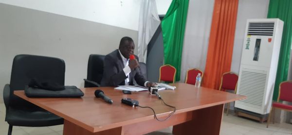 Côte d’Ivoire (Crise préélectorale): M. Diaby Issiaka ”des machettes ont été distribués dans les quartiers précaires dans la commune de Yopougon contre une somme de 30.000frs”