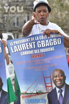 France : les  Ivoiriens  de la diaspora ont manifesté dans le froid contre Ouattara.