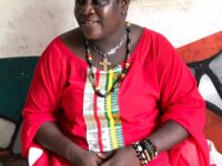 Côte d’Ivoire ( culture ) : Somé Perpétue artiste comédienne chantre ” J’ai besoin de moyens matériels et financiers pour vous produire des sketches de meilleures qualités”.